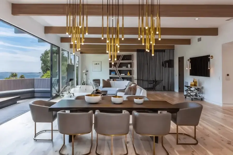 Comedor de una casa con losa radiante